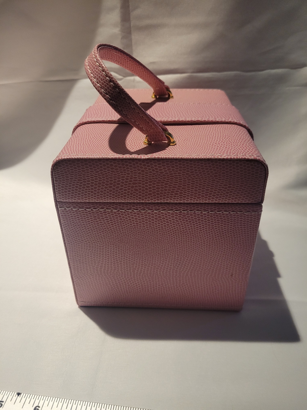 Structured Pink Top-Handle Jewelry Case - Picture 4 of 10